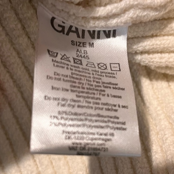 Gianni Sweater - Picture 11 of 16